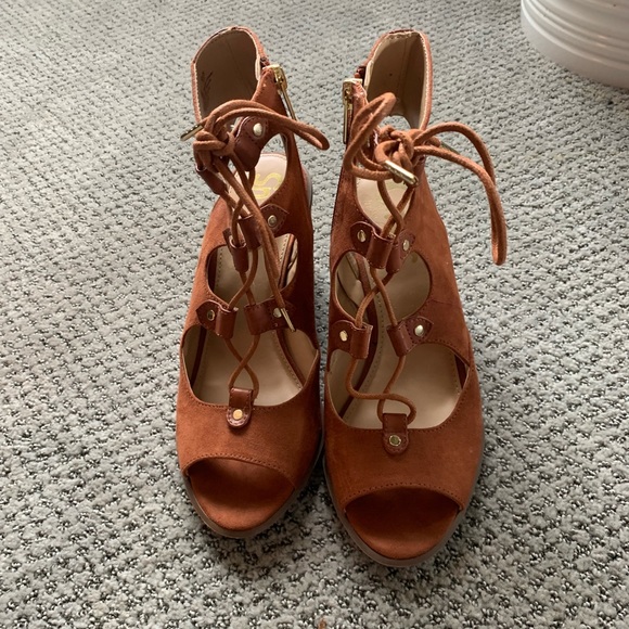 Circus by Sam Edelman lace up shoes - Picture 3 of 3